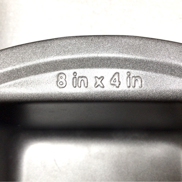 Non- stick bakeware- 2 pieces. NWOT. - Picture 4 of 6